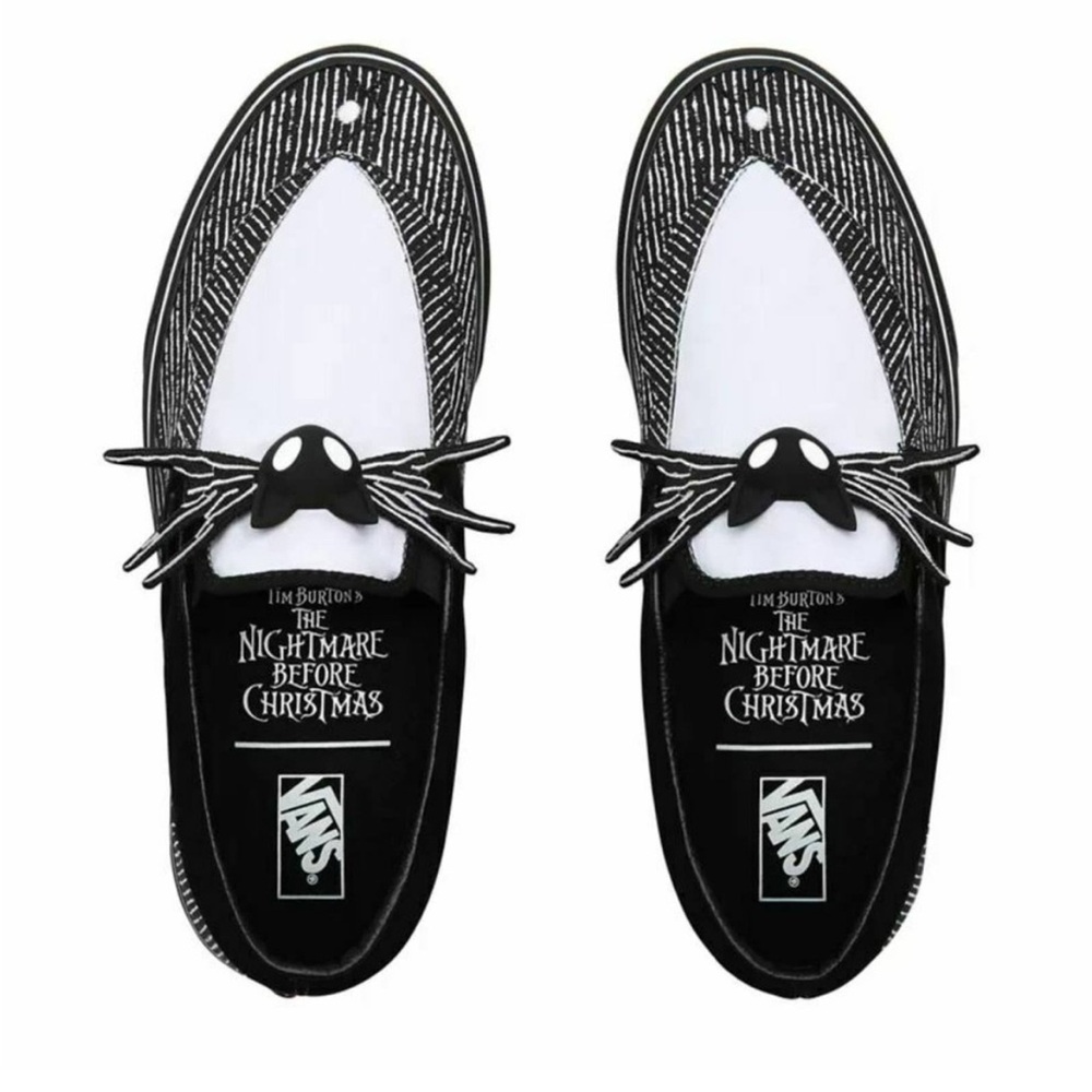 Black and White Nightmare Before Christmas Shoes unisex size 5 women/ youth 3.5